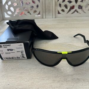 NIB Oakley CMDN Sunglasses Translucent Poseidon Prizm Black Sanctuary Collection